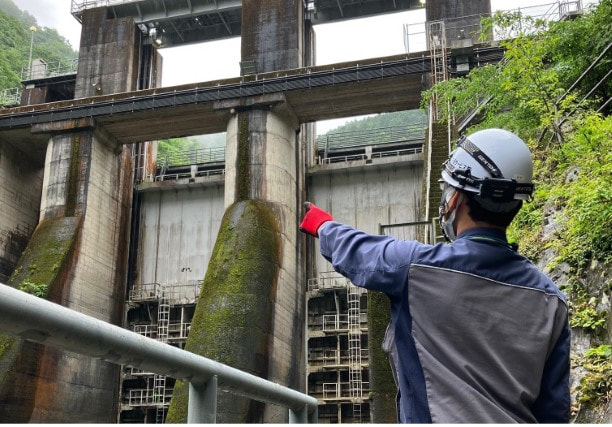 発電設備の保守点検の様子